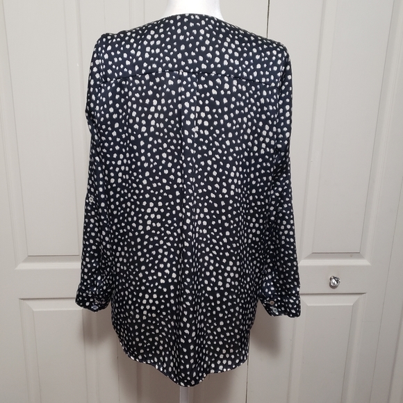 Forever 21 Black and White Button Down Satin Top - Picture 2 of 9